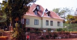 Villa – Történelem, elegancia és lehetőség Balatonalmádi szívében