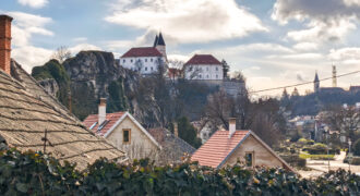 Páratlan panoráma a Veszprém Vár tövében