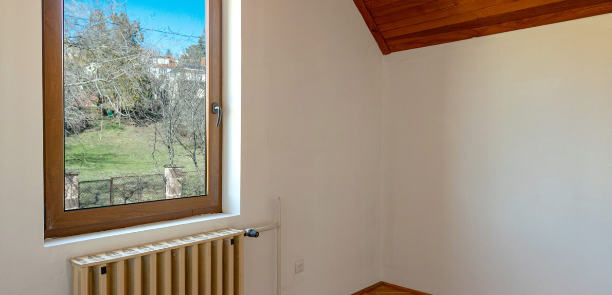 Panorámás családi ház – belvárostól 2 percre