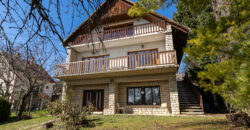 Panorámás családi ház – belvárostól 2 percre