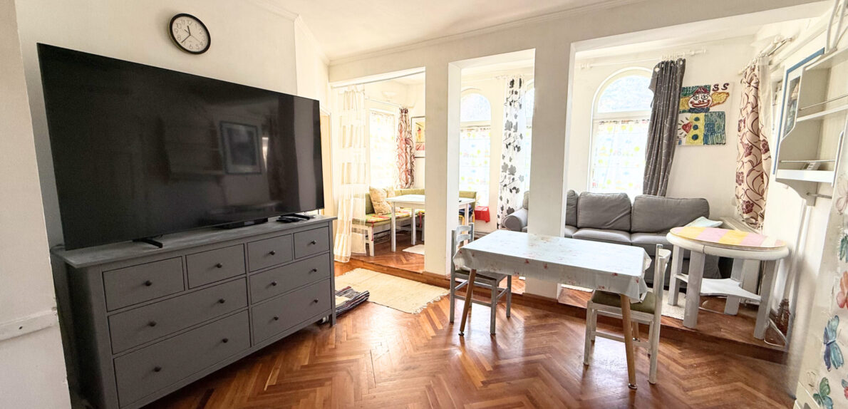 4 apartman egy villaházrészen belül