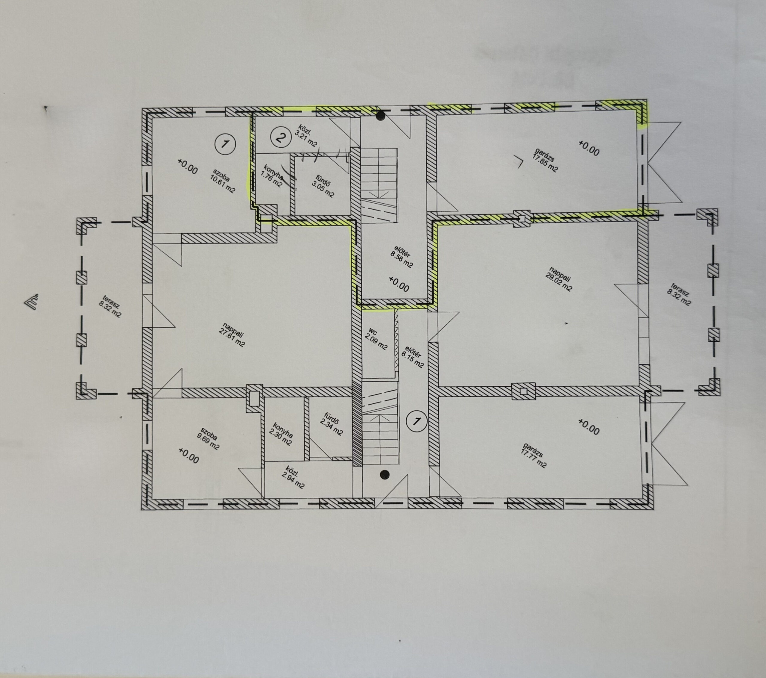 4 apartman egy villaházrészen belül