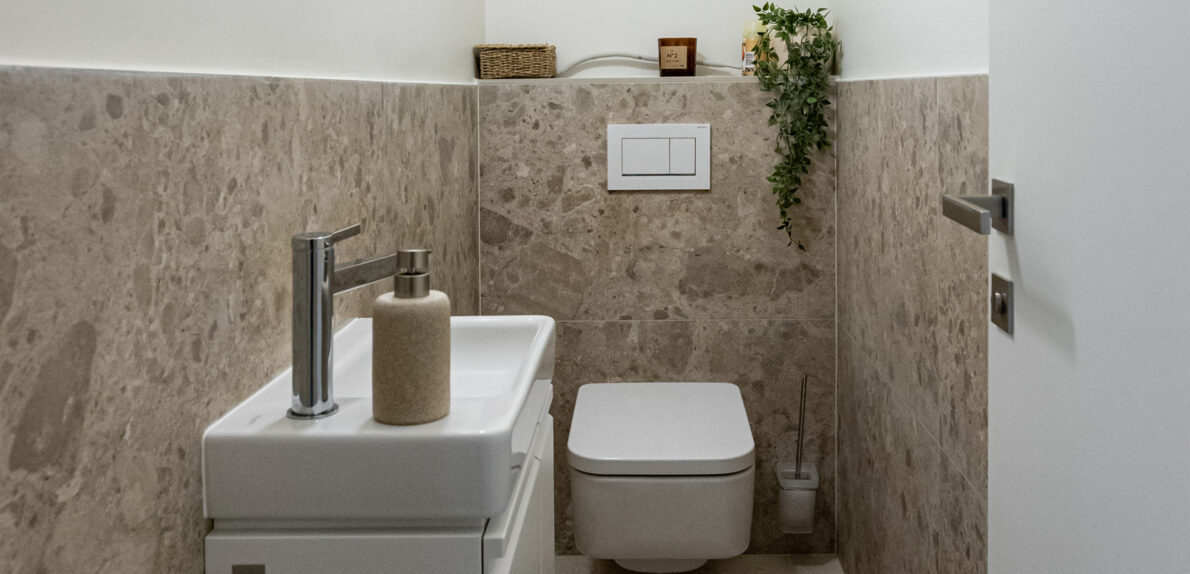 Panorámás Luxus Két Szinten Mámatetőn! Wellness, Medence, borospince és egy Független Apartman.