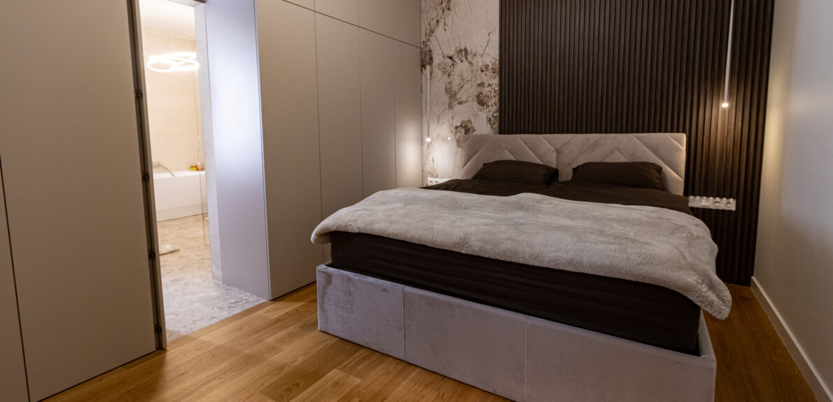 Panorámás Luxus Két Szinten Mámatetőn! Wellness, Medence, borospince és egy Független Apartman.