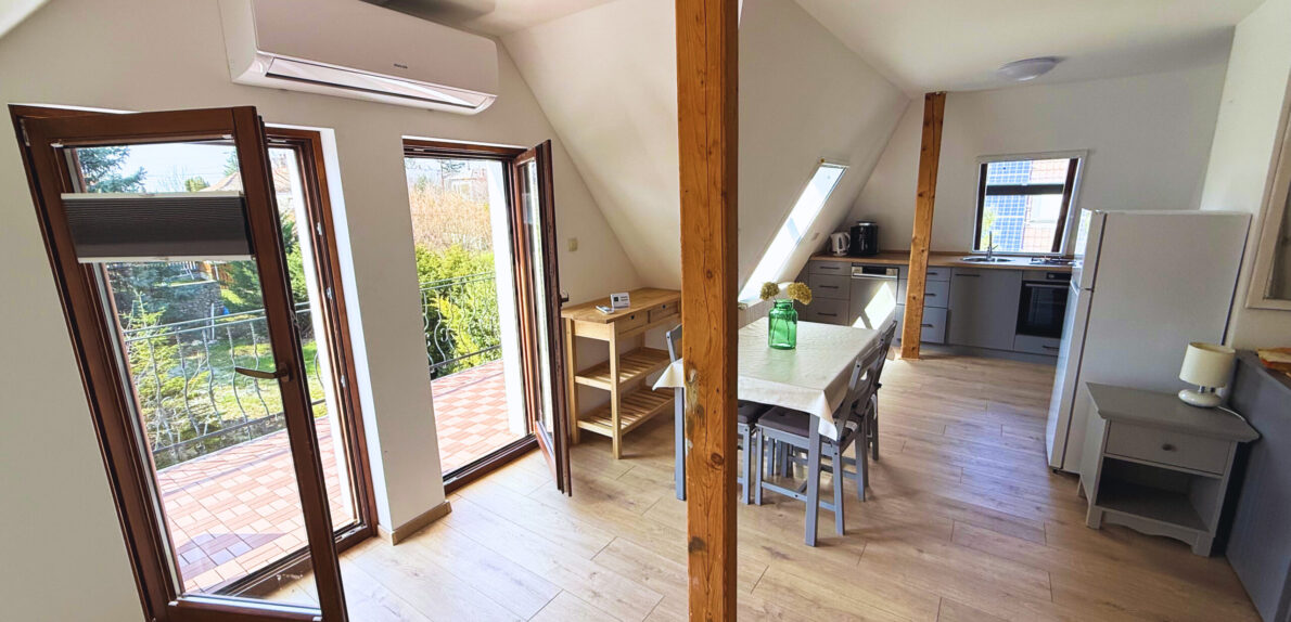 4 apartman egy villaházrészen belül