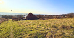 PANORÁMÁS építési telek – kész tervekkel