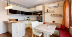 Eladó panorámás apartmanház Balatonalmádiban