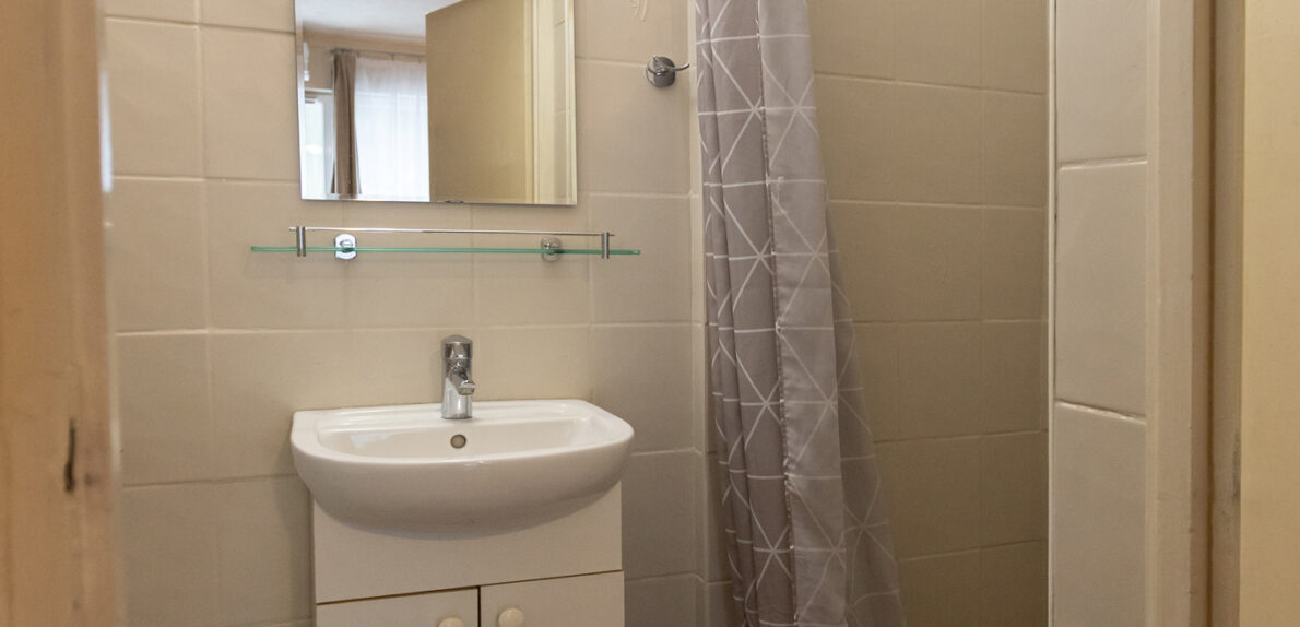 Eladó panorámás apartmanház Balatonalmádiban