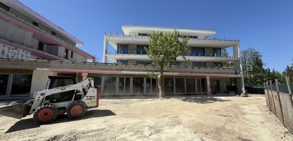 ELADÓ 52m2-es Földszinti Apartman Wesselényi stand mellett.