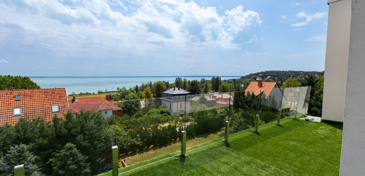 Panoráma, wellness-Balatonalmádiban