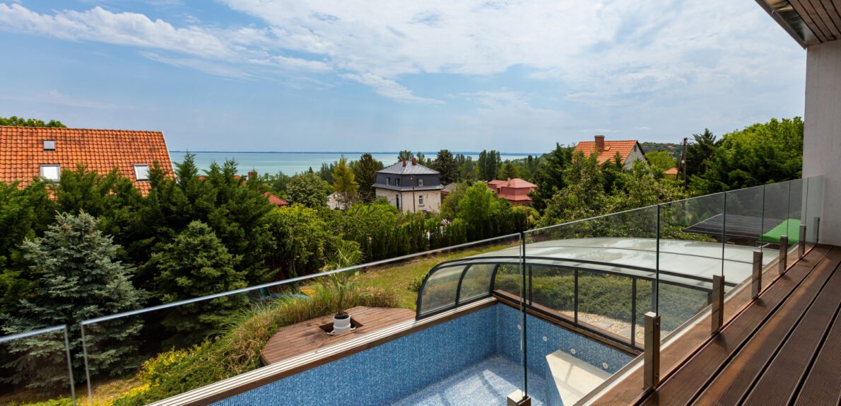 Panoráma, wellness-Balatonalmádiban