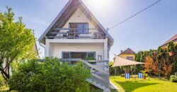Balatonalmádi családi ház