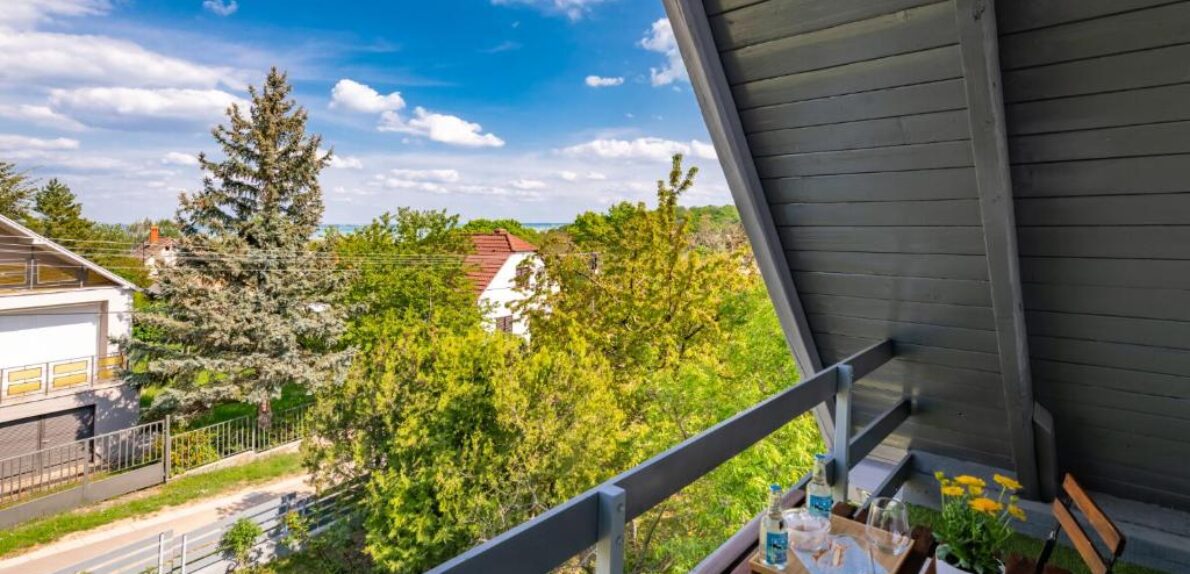Balatonalmádi családi ház