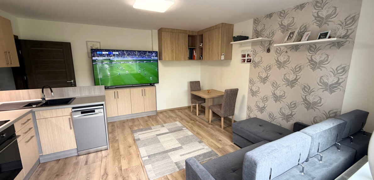 ELADÓ Felújított 52m2-es Lakás Balatonfűzfőn