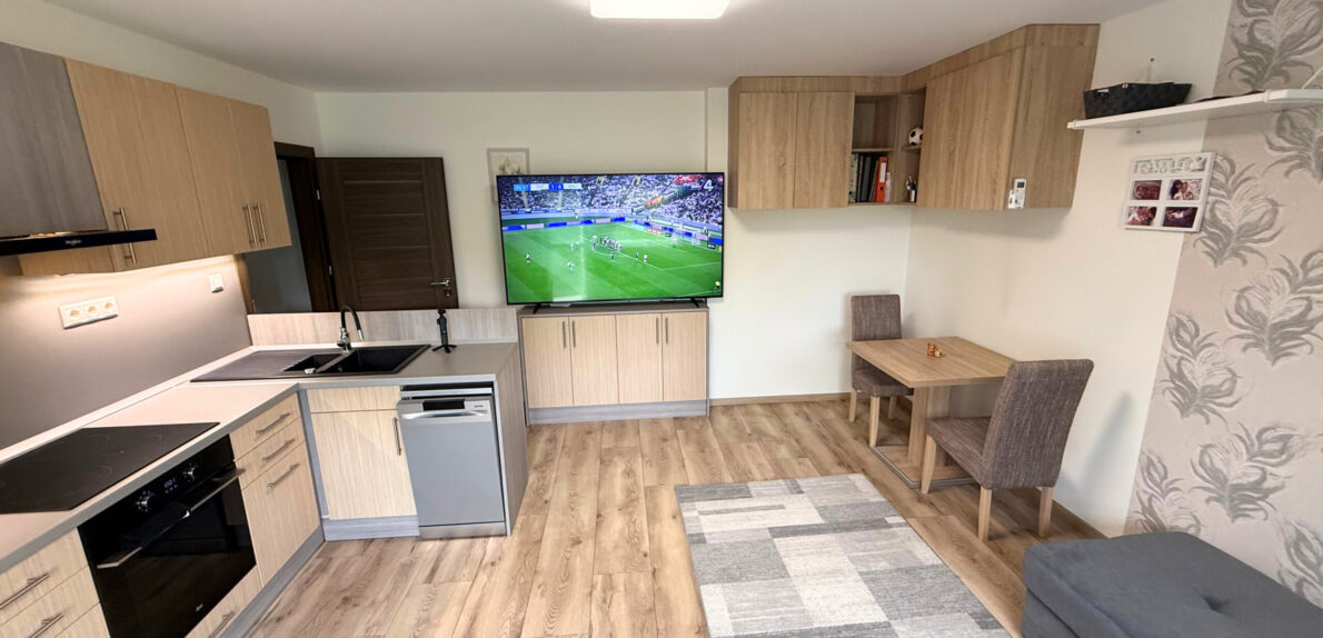 ELADÓ Felújított 52m2-es Lakás Balatonfűzfőn