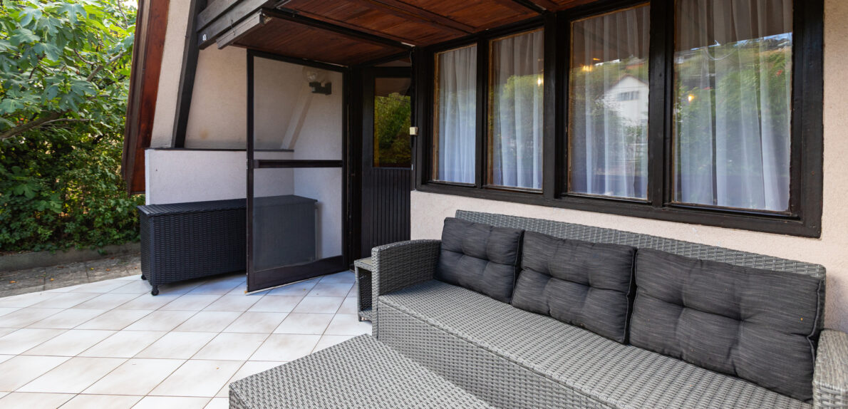 BALATONFŰZFŐN 4 ÉVSZAKOS WELLNESS FAHÁZ