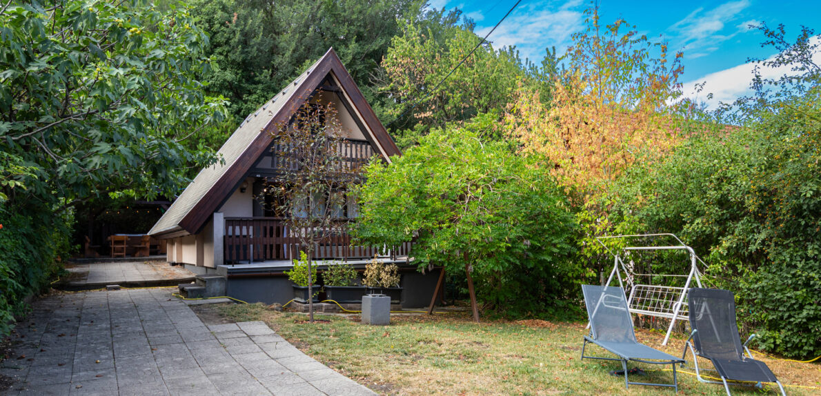 BALATONFŰZFŐN 4 ÉVSZAKOS WELLNESS FAHÁZ